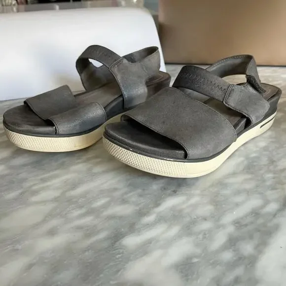 Eileen Fisher Gray Leather Somer Sandals - Picture 3 of 10